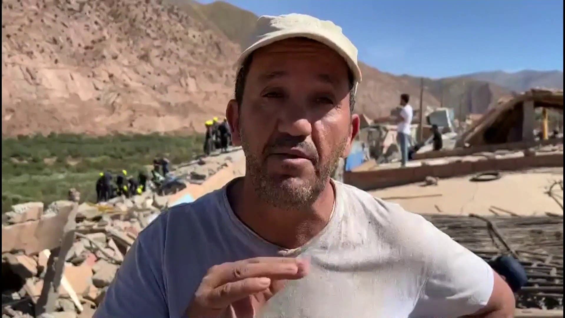 بالفيديو.. ناج من قرية مغربية مات معظم أهلها يروي قصته
