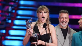 تايلور سويفت وشاكيرا تفوزان بأبرز جوائز "إم تي في" للأغنيات المصوّرة 