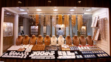 A window display is seen at a jewellery store at Gold and Diamond Park, a shopping mall specialized in gold and diamond retailing, in Dubai November 15, 2011. (File photo: Reuters)