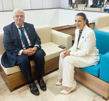 UAE Minister of Climate Change and the Environment Mariam bint Mohammed Almheiri with Mohamed Ayman Ashour Minister of Higher Education and Scientific Research of Egypt at the G77+China Summit, held in Cuba on September 2023. (WAM)