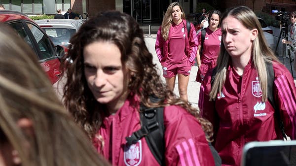 Amid threats… Spain’s female players join the national team’s camp