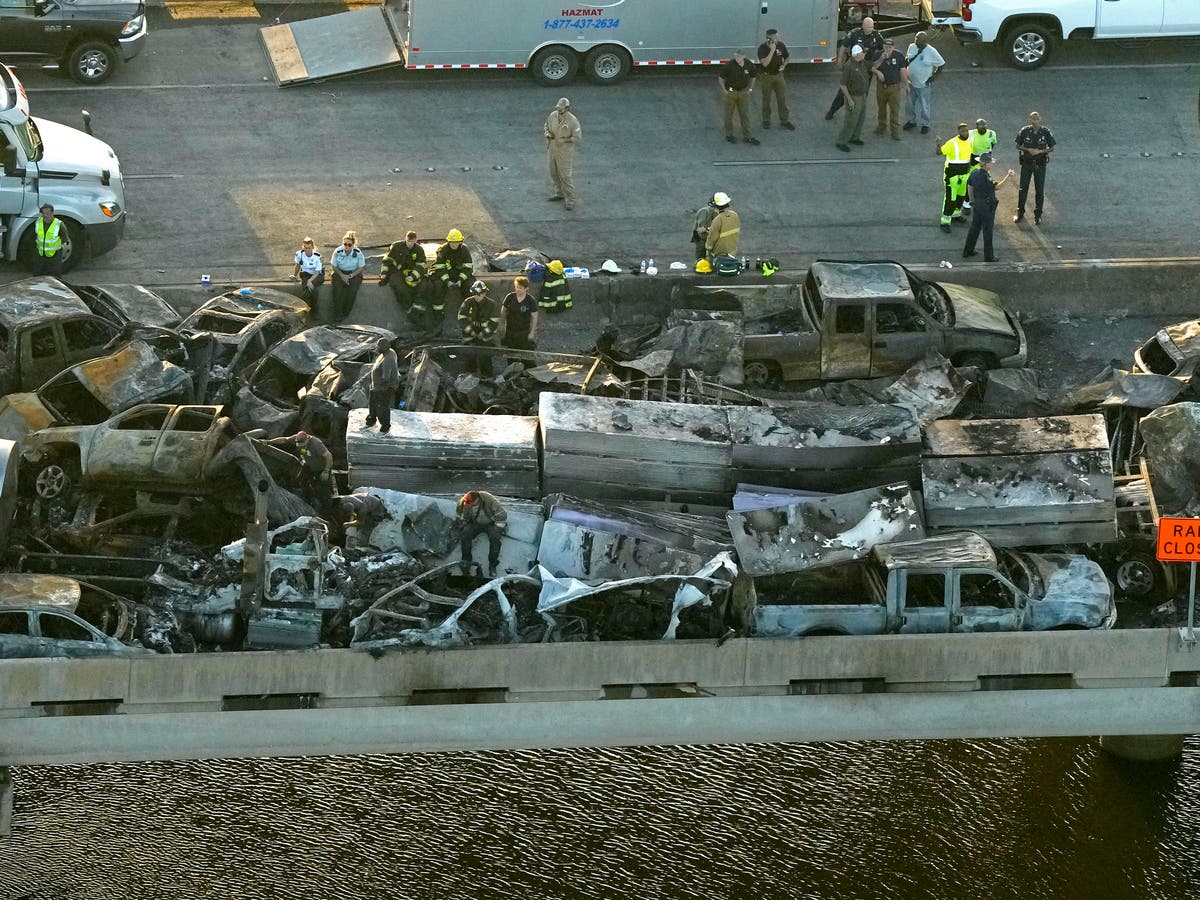 Louisiana 'super fog' kills 7 in massive car pile-up