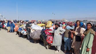 Deadline to leave Pakistan sparks mass exodus of Afghans