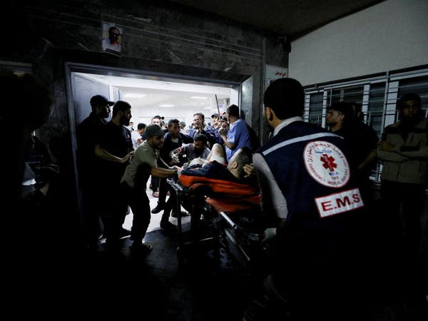 إسرائيل تهدد مستشفى النصر وسط غزة بالقصف.. والمرضى ينزحون