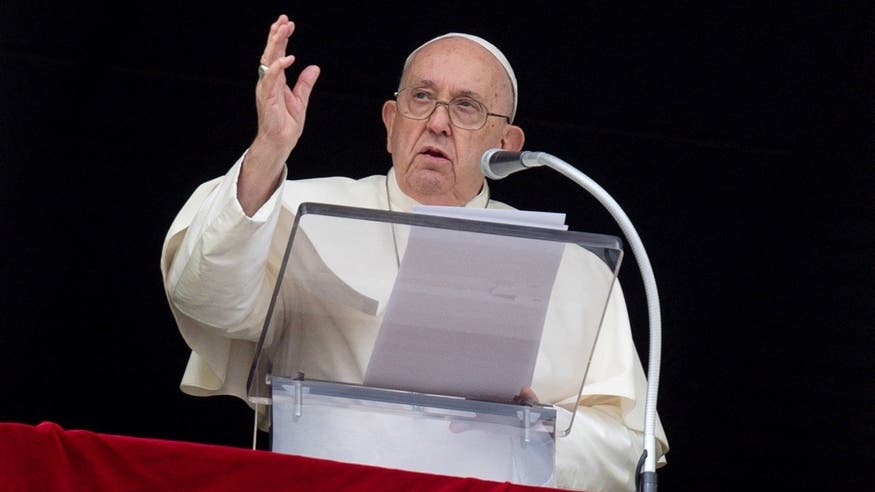 Pope Francis deplores end of Israel-Hamas truce, urges new ceasefire