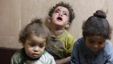 غزہ کے علاقے دیر البلح میں زخمی ہونے والے بچے