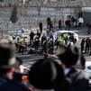 فيديو.. مقتل 3 إسرائيليين وإصابة 6 بهجوم في مدخل القدس وبن غفير يدعو لحمل السلاح