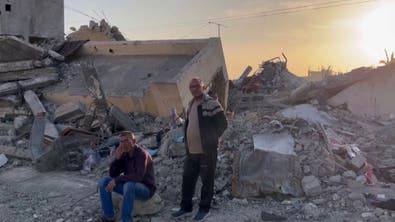 القصف الإسرائيلي يطال الحي السعودي برفح ويقتل ويشرد عشرات العائلات