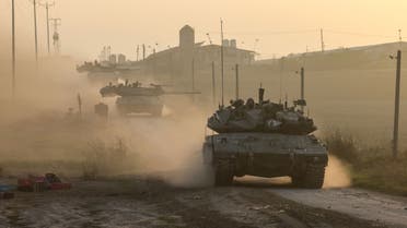 دبابات إسرائيلية (أ ف ب)