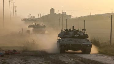 غزہ کی پٹی میں اسرائیلی ٹینک دندنا رہے ہیں