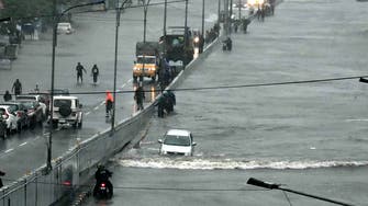 فيضانات ومقتل 9 مع ترقب جنوب الهند للإعصار ميتشونغ