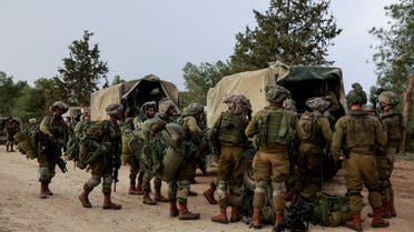 الجيش الإسرائيلي على الحدود مع غزة - رويترز