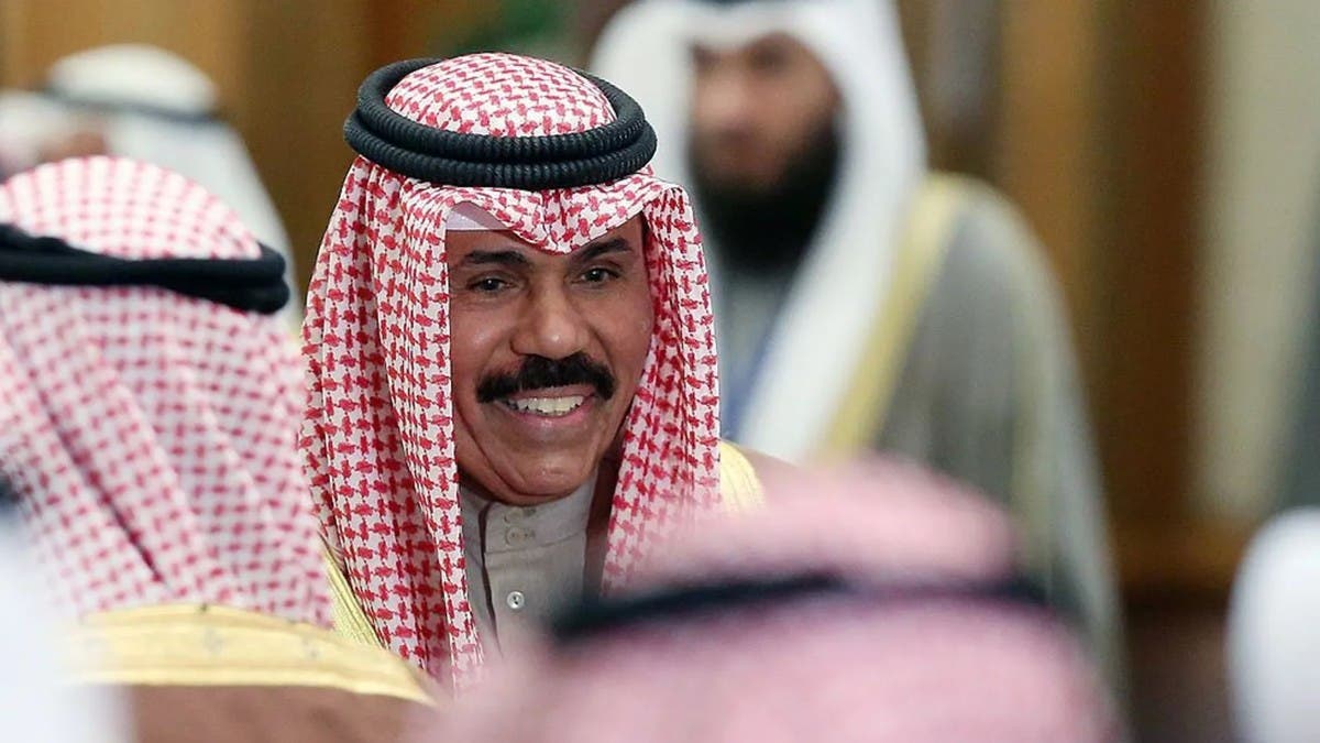 الشيخ نواف الأحمد.. 3 سنوات في الحكم بعد مسيرة سياسية حافلة