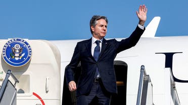 US Secretary of State Antony Blinken waves as he departs from Abu Dhabi for Saudi Arabia on January 8, 2024, during his week-long trip aimed at calming tensions across the Middle East. (AFP)