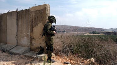جندي إسرائيلي من الحدود اللبنانية الإسرائيلية (أرشيفية- رويترز)