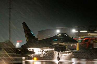 طائرة أميركية تنطلق من البحر الأحر لضرب مواقع حوثية في اليمن (فرانس برس)