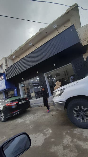 مطعم 7 أكتوبر يزيل اللافتة