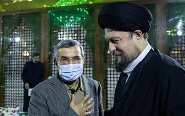 بعد غياب لأشهر.. أحمدي نجاد يظهر بكدمات غريبة في وجهه 7 98961421 bc5f 4eaa b642 c13cff298833