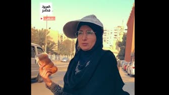 تبيع "ساندوتشات" بشارع الهرم.. قصة فلسطينية تعيش في مصر