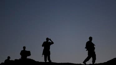 Soldados israelíes se recortan frente a una base naval en la ciudad turística de Eilat, en el Mar Rojo, el 10 de marzo de 2014. (Reuters)