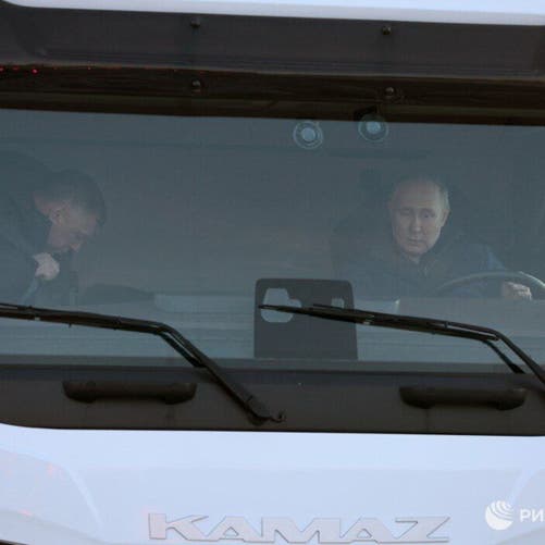 رانندگی پوتین با کامیون «کاماز» ساخت روسیه