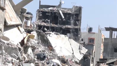 كاميرا العربية ترصد حجم الدمار في الحي النمساوي في محيط مجمع ناصر الطبي 