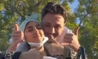 المؤثر نوري مع زوجته شيماء