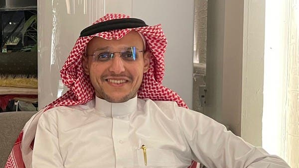 قصة الطبيب السعودي "عبدالله العنزي" الذي قفز إلى شلال في سويسرا لإنقاذ ابنه ومات معه 
