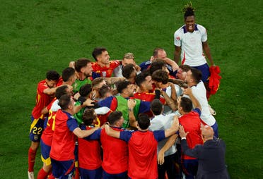 فرحة إسبانيا بعد بلوغ نهائي كأس أوروبا على حساب فرنسا