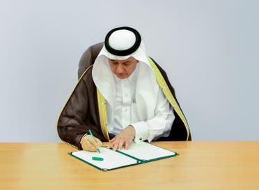 إنشاء مختبر إقليمي لتوطين اللقاحات في الرياض بـ175 مليون ريال 4 عبد الرحمن الفضلي - وزير البيئة والمياه والزراعة