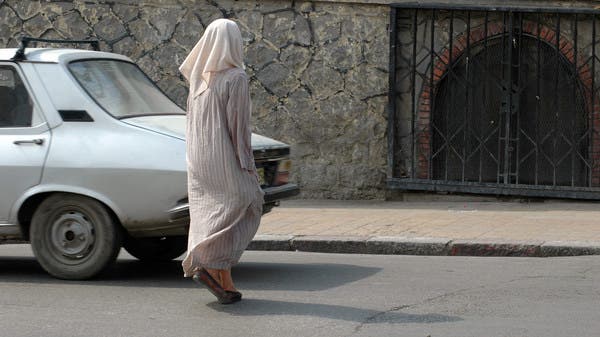 مكافآت مالية للتبليغ عن المجرمين.. قانون يشغل الجزائريين مكافآت مالية للتبليغ عن المجرمين.. قانون يشغل الجزائريين