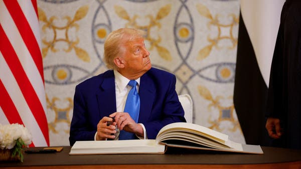 Trump announces $14.5 bln Etihad order for 28 Boeing planes with GE ...