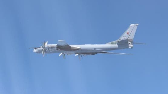 Ένα ρωσικό βομβαρδιστικό TU-95. (Μέσω Reuters)