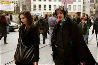 Turkish universities warned to allow headscarves