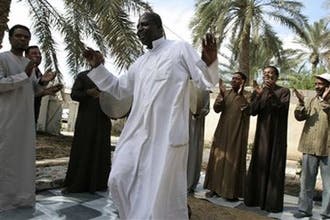 فوز أوباما يحيي آمال العراقيين من أصول إفريقية برئيس &quot;أسود&quot; للبلاد