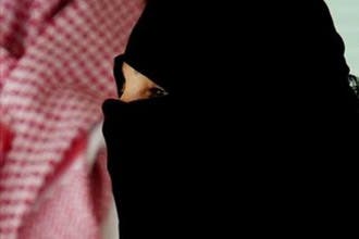 قاض سعودي يحكم بتطليق زوجة وصفت زوجها بـ"الحمار" في غيابه