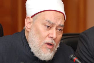 مفتي مصر: الشيعة طائفة متطورة ولا حرج من التعبد على مذاهبها