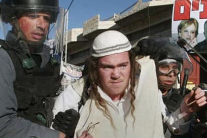 Settlers attack Israeli police disguised as Arabs