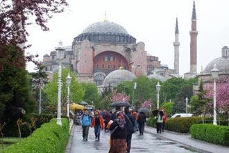 Young Iraqi gays find safe haven in Turkey