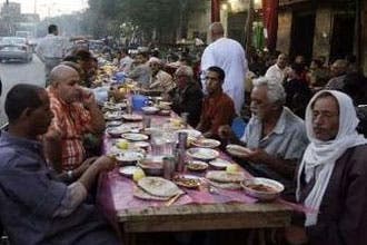 حملة أمنية توقف المجاهرين بالإفطار في رمضان لأول مرة بمصر
