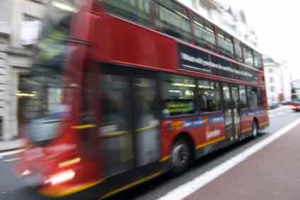 UK Somali driver prays in bus, scares commuters