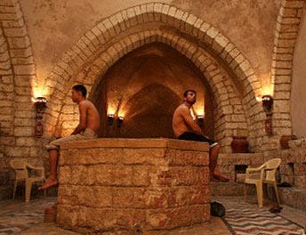 Gaza's bathhouse provides relief from turmoil