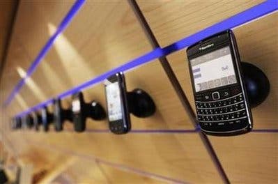 UAE to suspend all Blackberry services in October