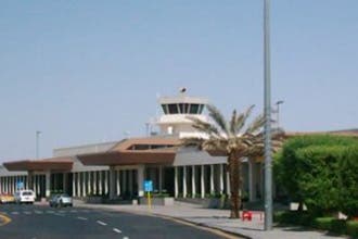 مفاوضات لاستئناف الرحلات الجوية المباشرة بين القاهرة والمدينة