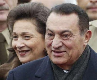 Mubarak moved “vast wealth” to untraceable accounts: report