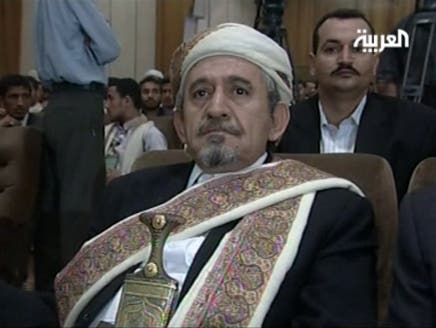 بعد قرار الرئيس باعتقاله ومحاكمته.. &quot;الأحمر&quot; يتوقع مغادرة صالح اليمن حافيا
