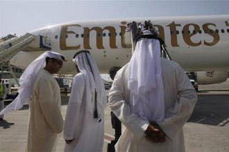 فترة ركود تدفع شركات طيران إماراتية إلى خفض أسعار التذاكر