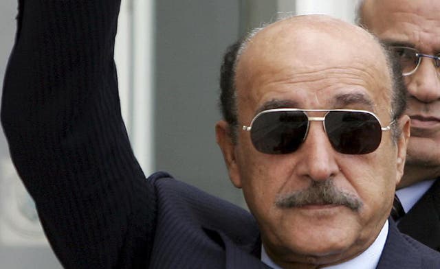Mubarak’s former vice president quits Egyptian presidential race