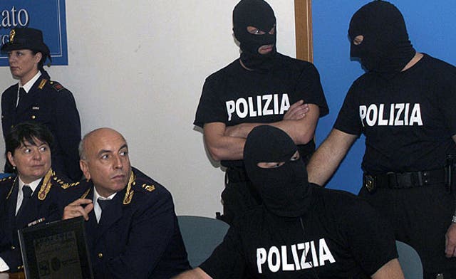 Italian Muslim convert arrested on terror charge