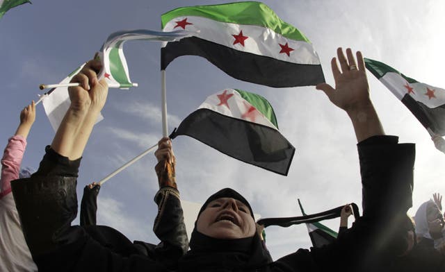 Syrian women risk lives to smuggle aid to dissidents